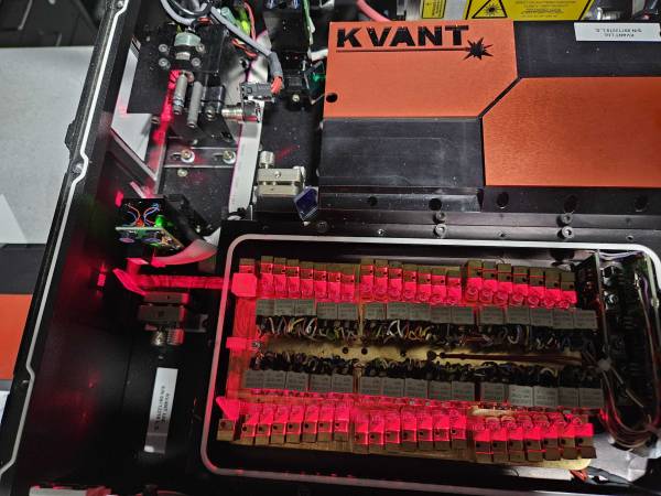 front, non-moving beam in the linear train