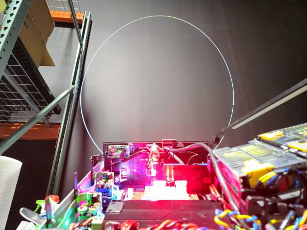 Full size test pattern, falling off mirror at top